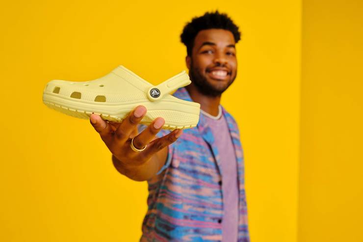 crocs dimitri clog post malone barbed wire mens